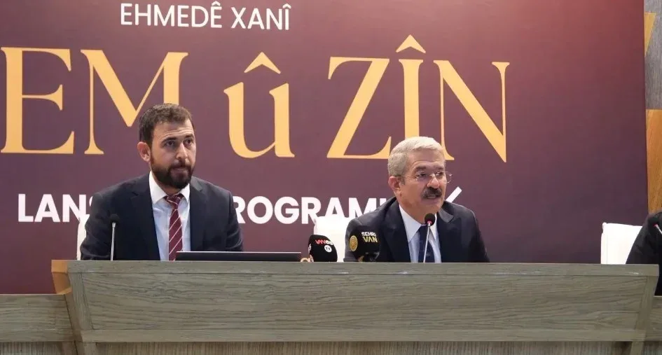 Van'da Mem û Zîn’in 257 yıllık nüshası yeniden yayımlandı