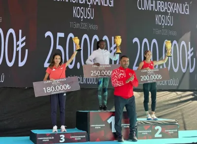 Karslı Bahar Yıldırım yarı maratonda üçüncü oldu